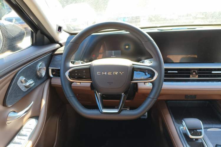 Used Chery Arrizo 8 2025 2.0T Automatic Yu+
