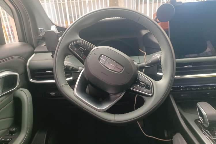 Used Geely Auto Haoyue L 2024 2.0T DCT Prestige Version Steering Wheel