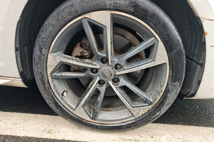 Used Audi A4L 2020 40 TFSI Fashionable and Elegant Model