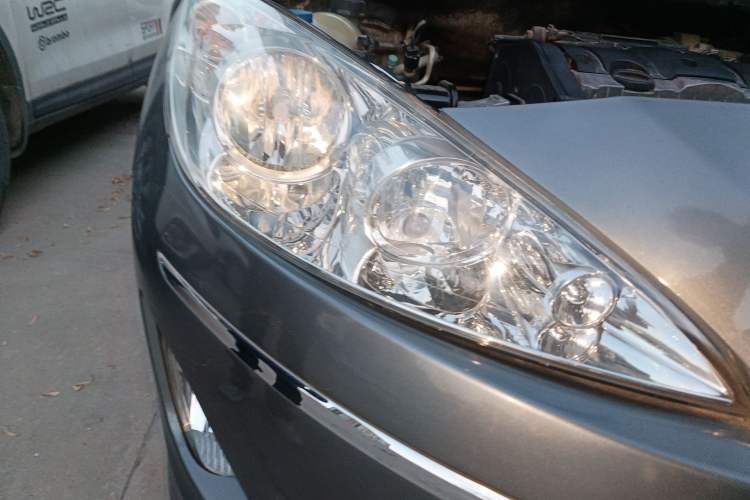 Used Peugeot 408 2011 1.6L Manual Comfort Edition Right Front Headlight