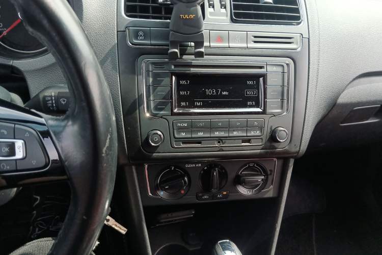 Used Volkswagen Polo 2018 1.5L Automatic Enjoyment Model Audio And AC Panel