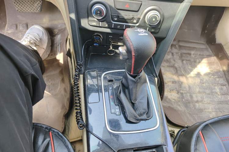 Used Haima M8 2017 1.8T Automatic Model Gear Lever