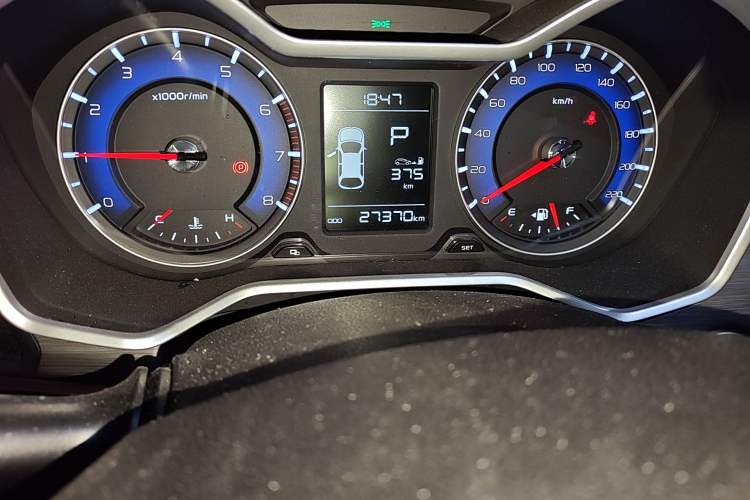 Used Geely Auto Vision X3 2017 1.5L Automatic Luxury Model Odometer Close Up