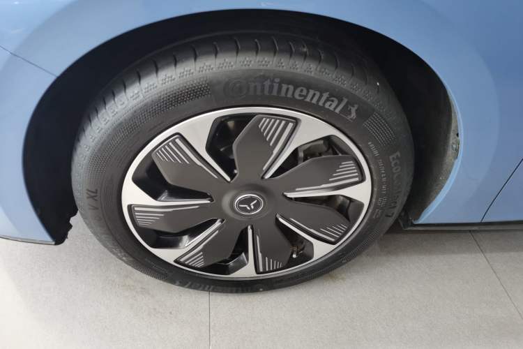 Used Hongqi Tiangong 05 2025 750 Smart Selection Left Front Wheel Hub