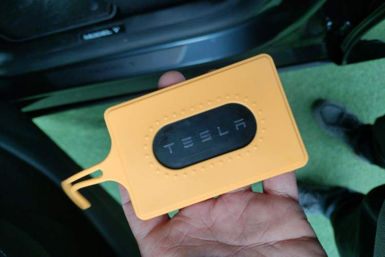 Used Tesla Model Y 2025 Rear-Wheel-Drive Version
