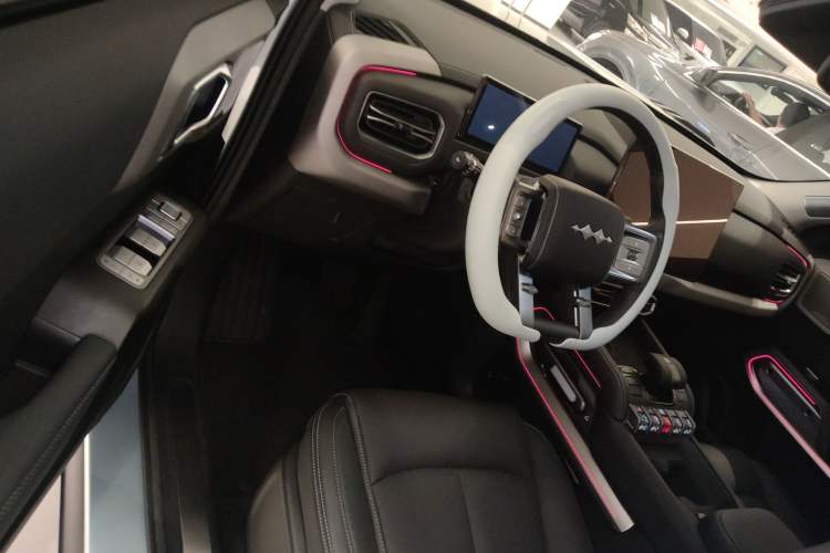 Used Formula Leopard Titanium 3 2025 501KM All-Wheel Drive Intelligent Driving Ultra Version
