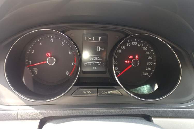 Used Volkswagen Gran Lavida 2015 1.6L Automatic Comfort Edition
