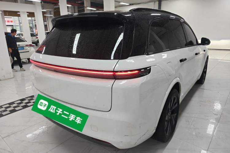 Used Li Auto L8 2023 Air model
