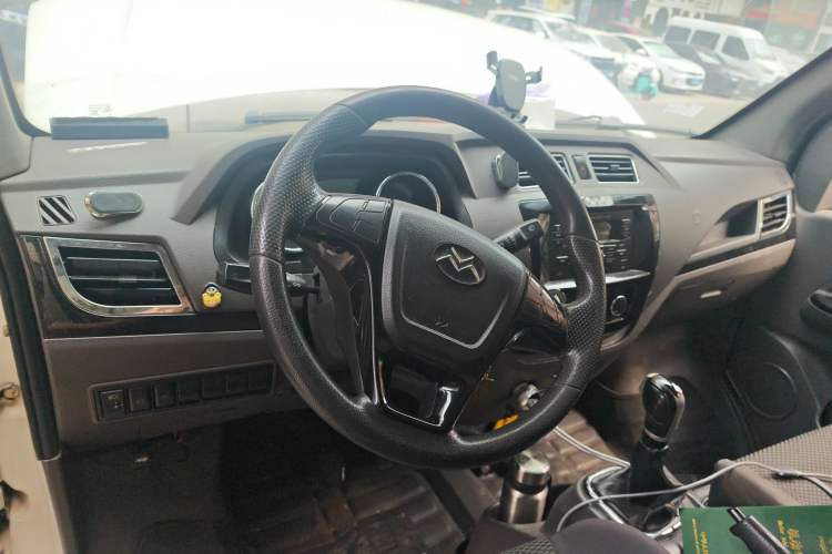 Used New Gonow Shuailing 2022 Standard Range with 41.64 kWh Lishen Power Steering Wheel