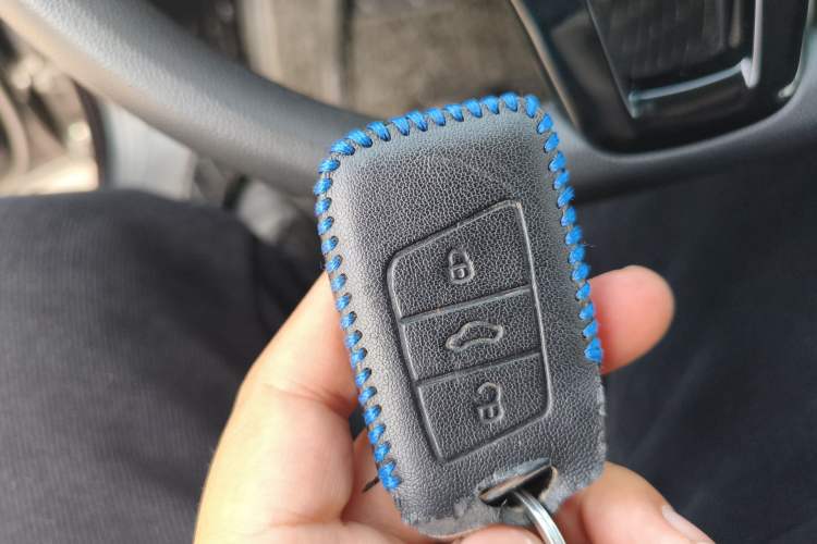 Used Volkswagen Passat 2020 Revised Version 280TSI Business Edition China VI Standard Vehicle Key