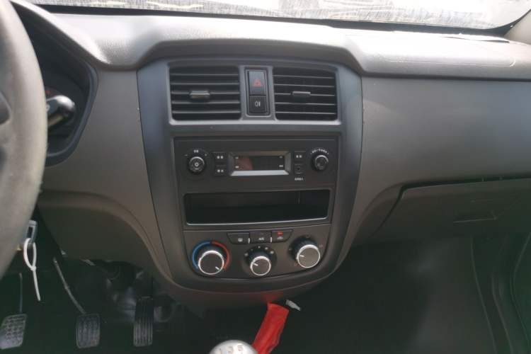 Used Wuling Rongguang S 2021 1.2L Base Model Window-Sealed 5-Seat LSI Car
