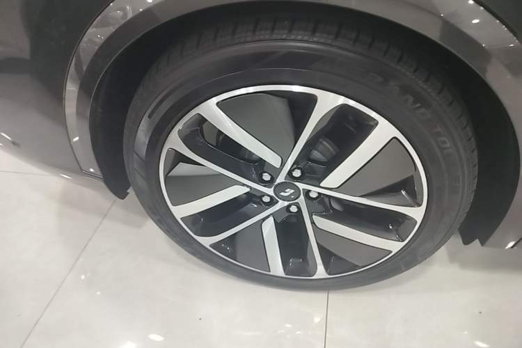 Used Li Auto L9 2022 Max model
