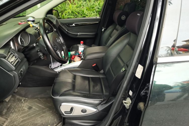 Used Mercedes-Benz R-Class 2017 R 320 4MATIC Business Edition Prestige Model
