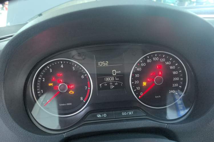 Used Volkswagen Polo 2014 1.4L Manual Comfort Edition