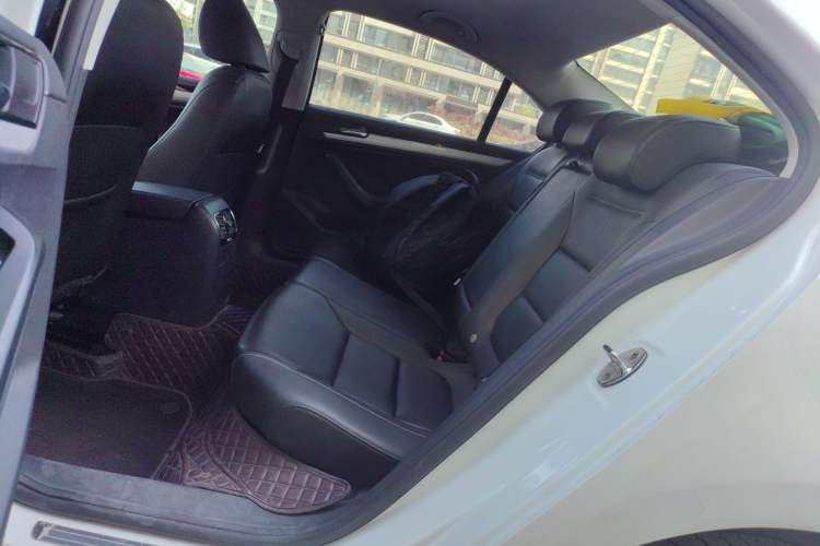 Used Volkswagen Sagitar 2017 230TSI Automatic Comfort Version Left Rear Seat