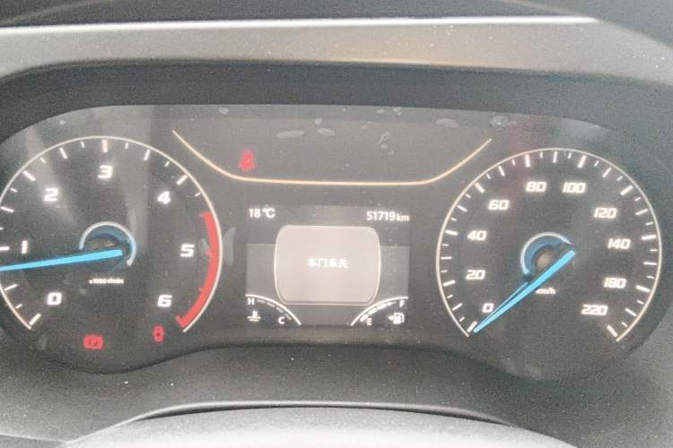 Used JMC Fushun 2023 2.0T Manual Mid-Drive Mid-Roof Commercial Multi-Purpose 7-Seater Passenger Vehicle Instrument Cluster