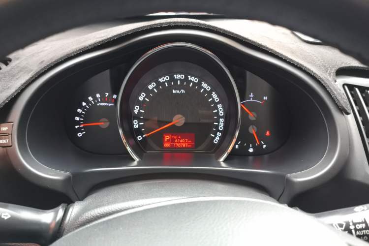 Used Kia Sportage R 2012 2.0L Automatic Two-Wheel Drive GLS Instrument Cluster