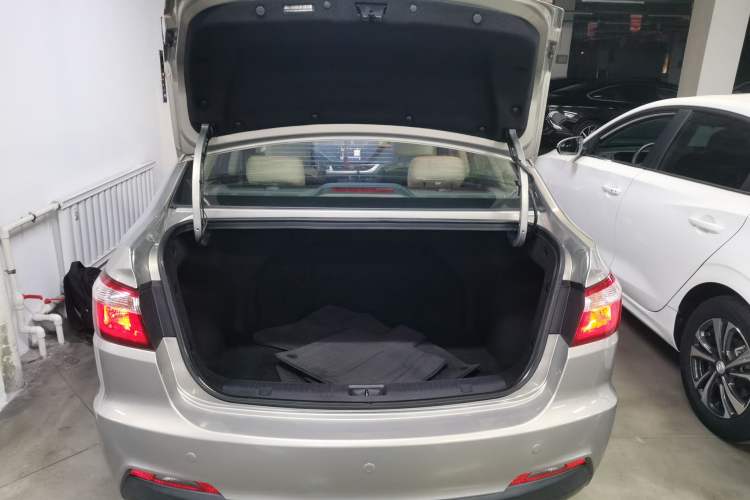 Used Changan Alsvin V7 2016 1.6L Automatic Enjoyment Model China V Standard
