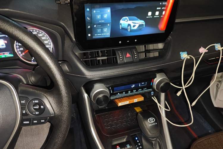 Used Toyota Wildlander 2024 2.0L CVT Two-Wheel Drive Leading Edition