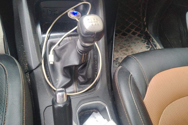 Used Wuling Hongguang S3 2018 1.5T Manual Luxury Model China V Standard