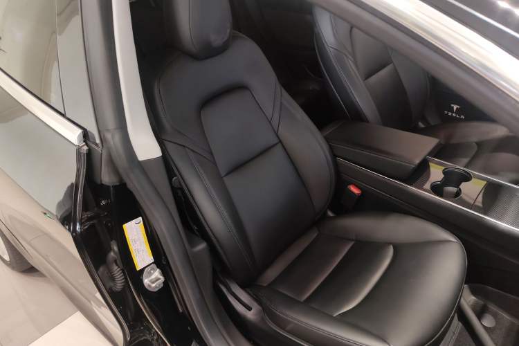 Used Tesla Model 3 2020 Long-Range Rear-Wheel-Drive Version
