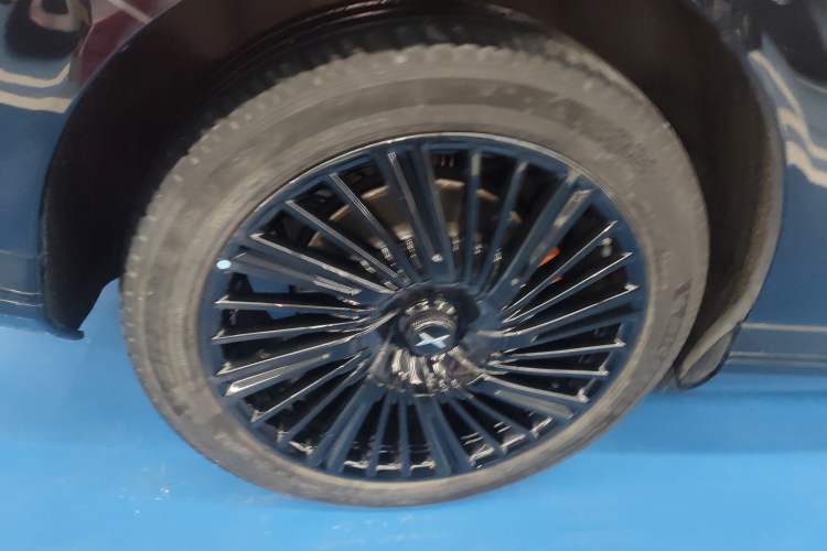 Used XPeng G9 2025 625 Long-Range Max
