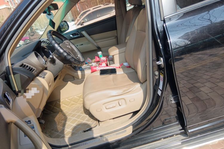 Used Toyota Highlander 2012 2.7L Two-Wheel Drive 7-Seater Luxury Navigation Edition