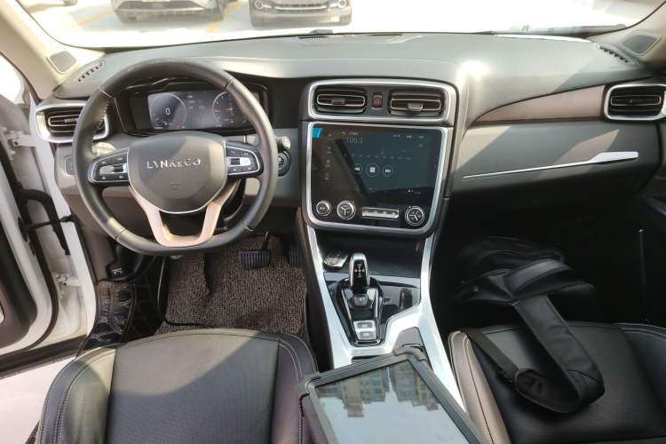 Used Lynk & Co 01 2017 2.0T Two-Wheel Drive Pro Edition
