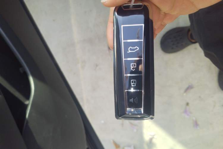 Used Wey VV7 2017 2.0T Flagship Model
