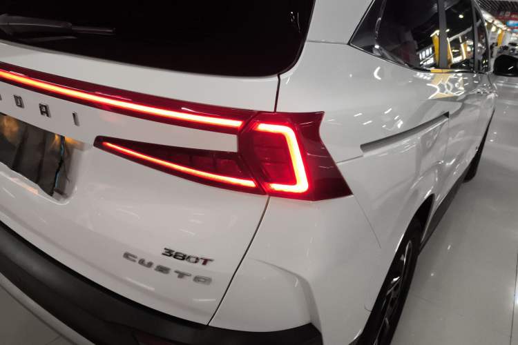 Used Hyundai Custo 2021 380TGDi Smart Love Flagship Edition TOP Premium
