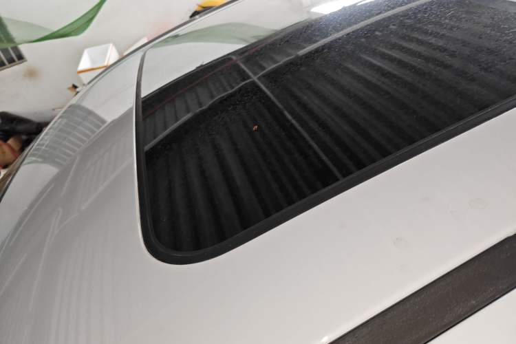 Used Hyundai Celesta 2017 1.6L Automatic Enjoyment Version GLS Roof