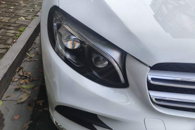 Used Mercedes-Benz GLC 2019 GLC 300 L 4MATIC Dynamic Model Right Front Headlight