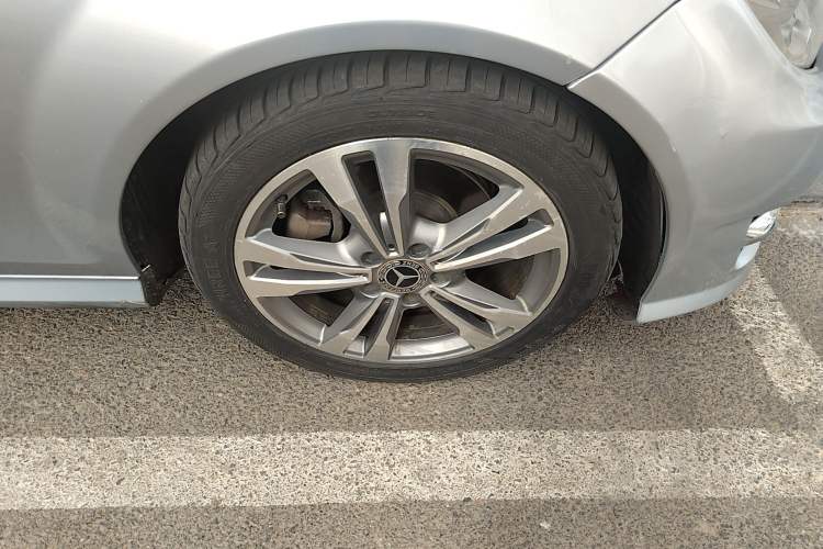 Used Mercedes-Benz C-Class 2013 C 180 Classic Grand Edition