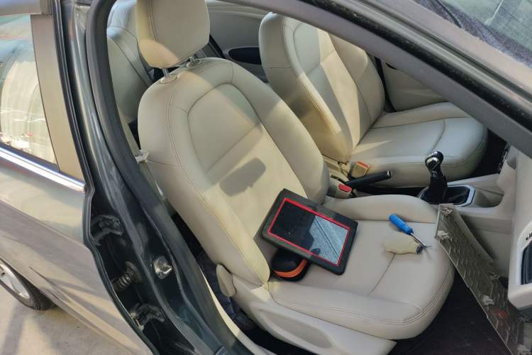 Used Citroen Elysee 2014 1.6L Manual Fashion Edition