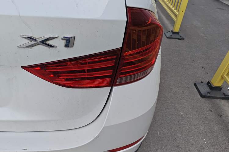 Used BMW X1 2015 sDrive18i Leading Edition