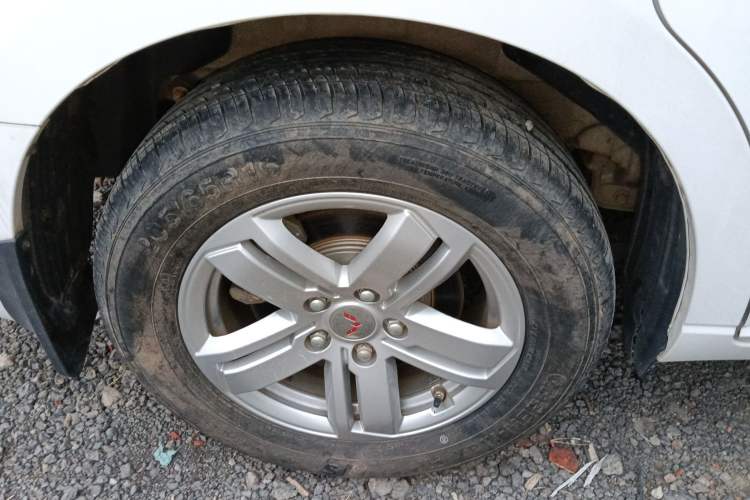 Used Wuling Hongguang PLUS 2019 1.5T Manual Luxury 7-Seater
