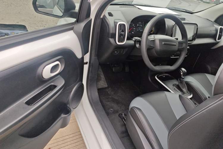 Used Roewe Clever 2022 311km QiQi BoBo Edition