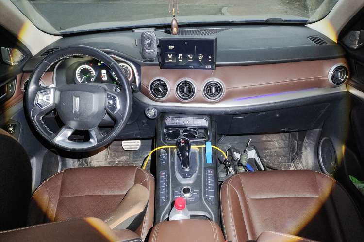 Used Wey VV6 2018 2.0T Two-Wheel-Drive Ultra-Luxury Version China V Standard