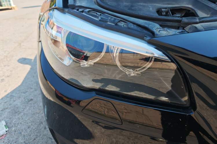 Used BMW 5 Series 2017 525Li Leading Model
