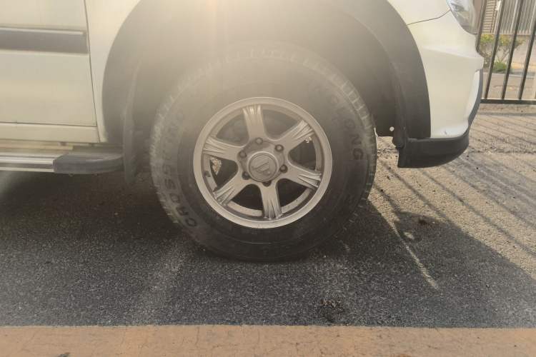 Used Foton Sapporo 2018 2.4L Two-Wheel-Drive Comfort Version with Long Bed 4G69S4M Right Front Wheel Hub