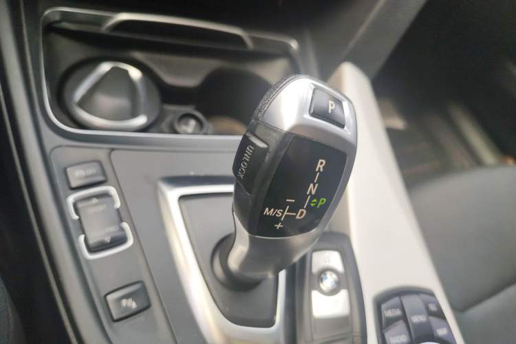 Used BMW 3 Series 2016 320Li Fashion Model
