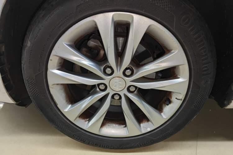 Used Buick Verano 2018 Sedan 20T Dual-Clutch Luxury Model
