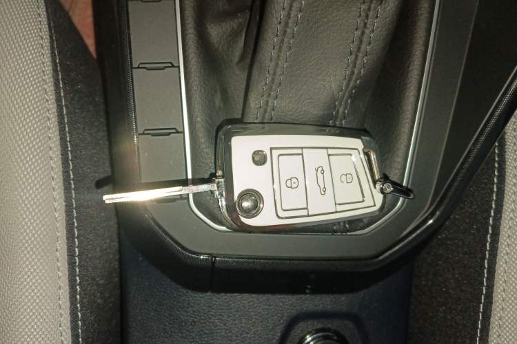 Used Volkswagen Lavida 2023 New Sharp 1.5L Automatic New Wish Edition