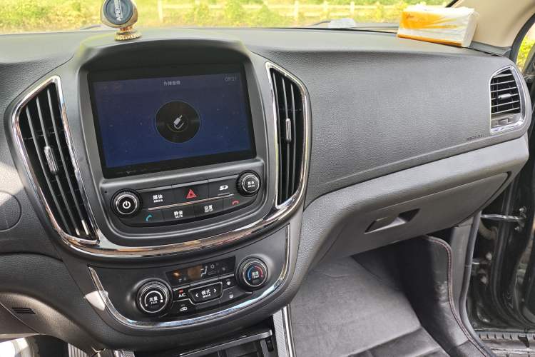 Used Baojun 560 2016 1.8L iAMT Elite Edition