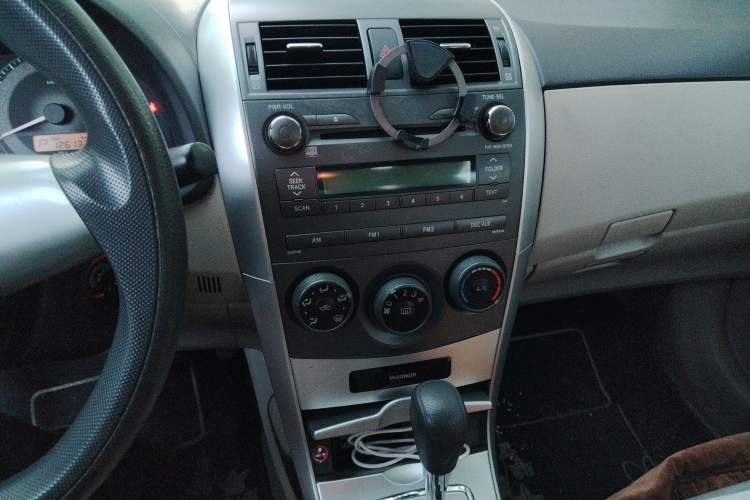 Used Toyota Corolla 2011 Edition Commemorative 1.6L Automatic GL Audio And AC Panel