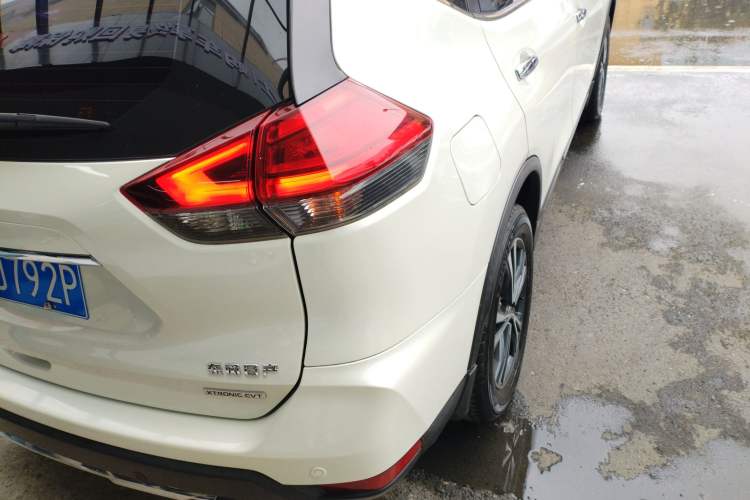 Used Nissan X-Trail 2019 2.5L CVT Smart Connect Luxury Edition 4WD Right Rear Taillight