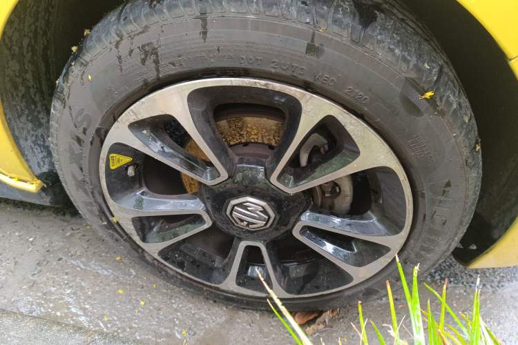 Used MG 3 2014 1.5L Manual Elite Edition Right Front Wheel Hub