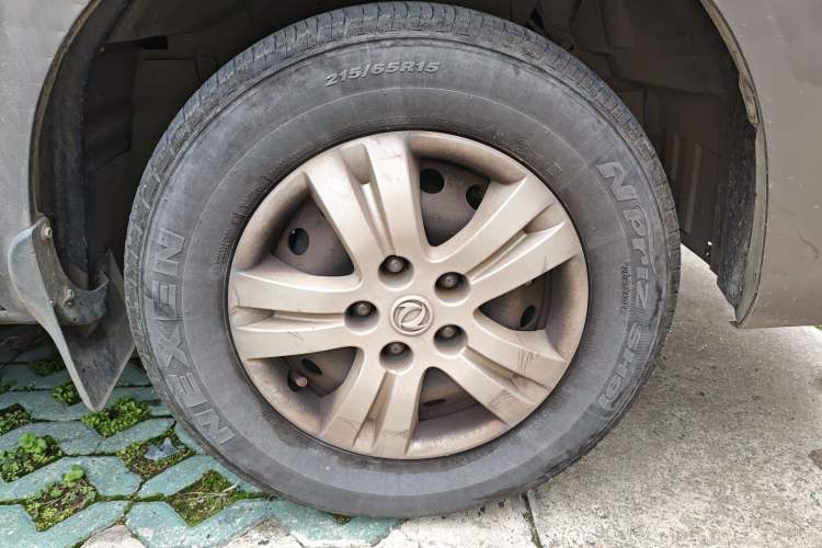 Used FORTHING Lingzhi 2016 M5 2.0L 7-seat Long-wheelbase Standard Model