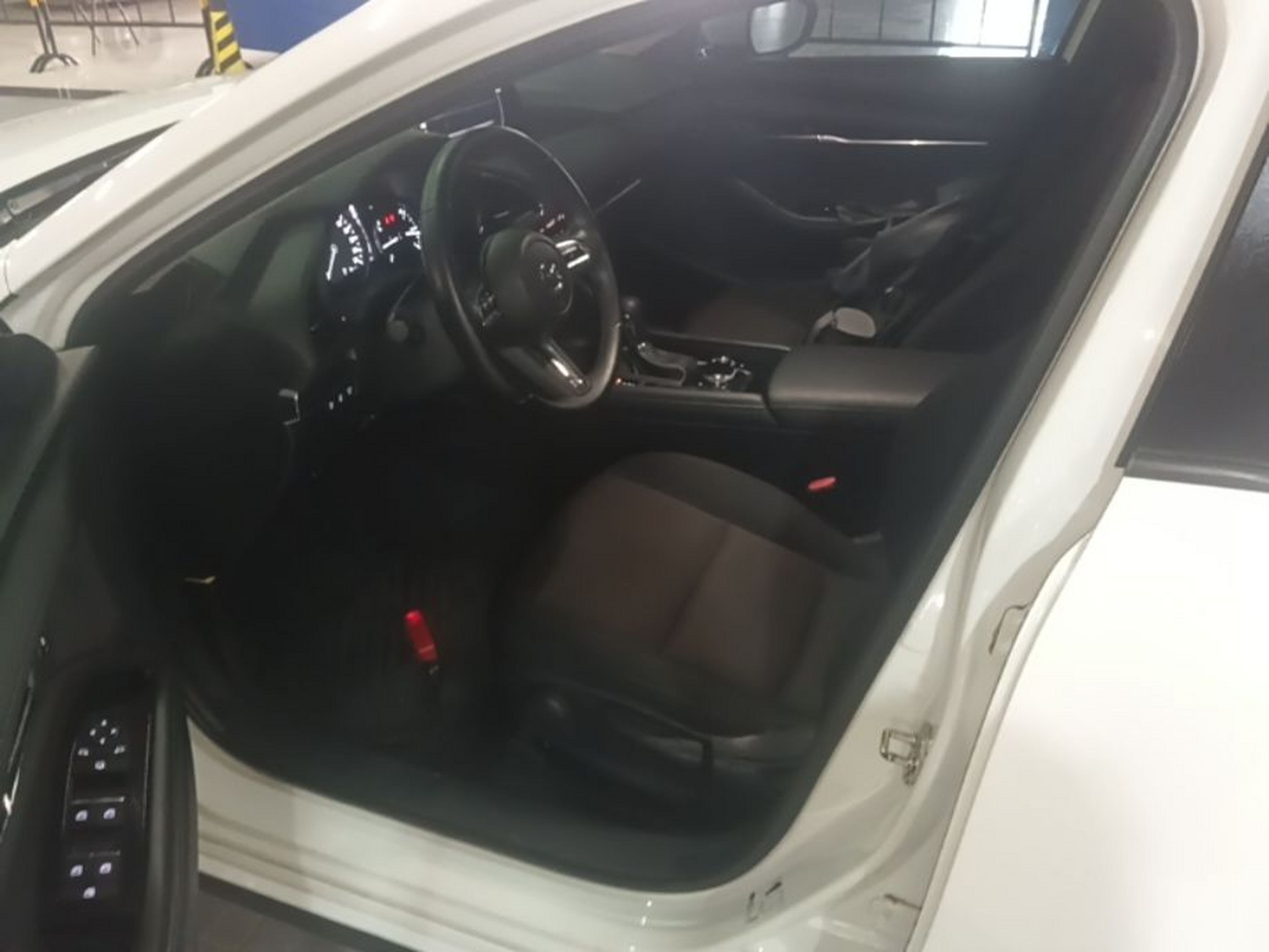 Vordere Reihe im Auto