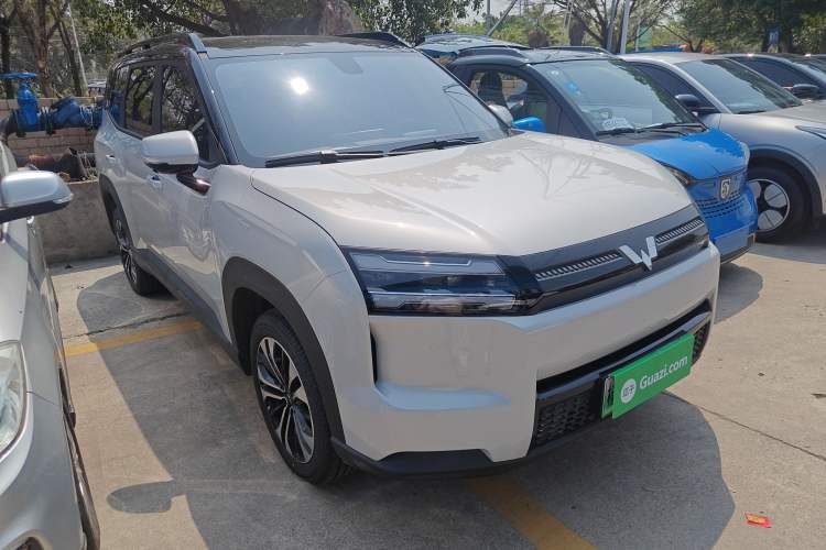 Used Wuling Xingguang 560 New Energy 2026 Model, Pure Electric, 500 km, Luxury Version Front Right 45 Deg